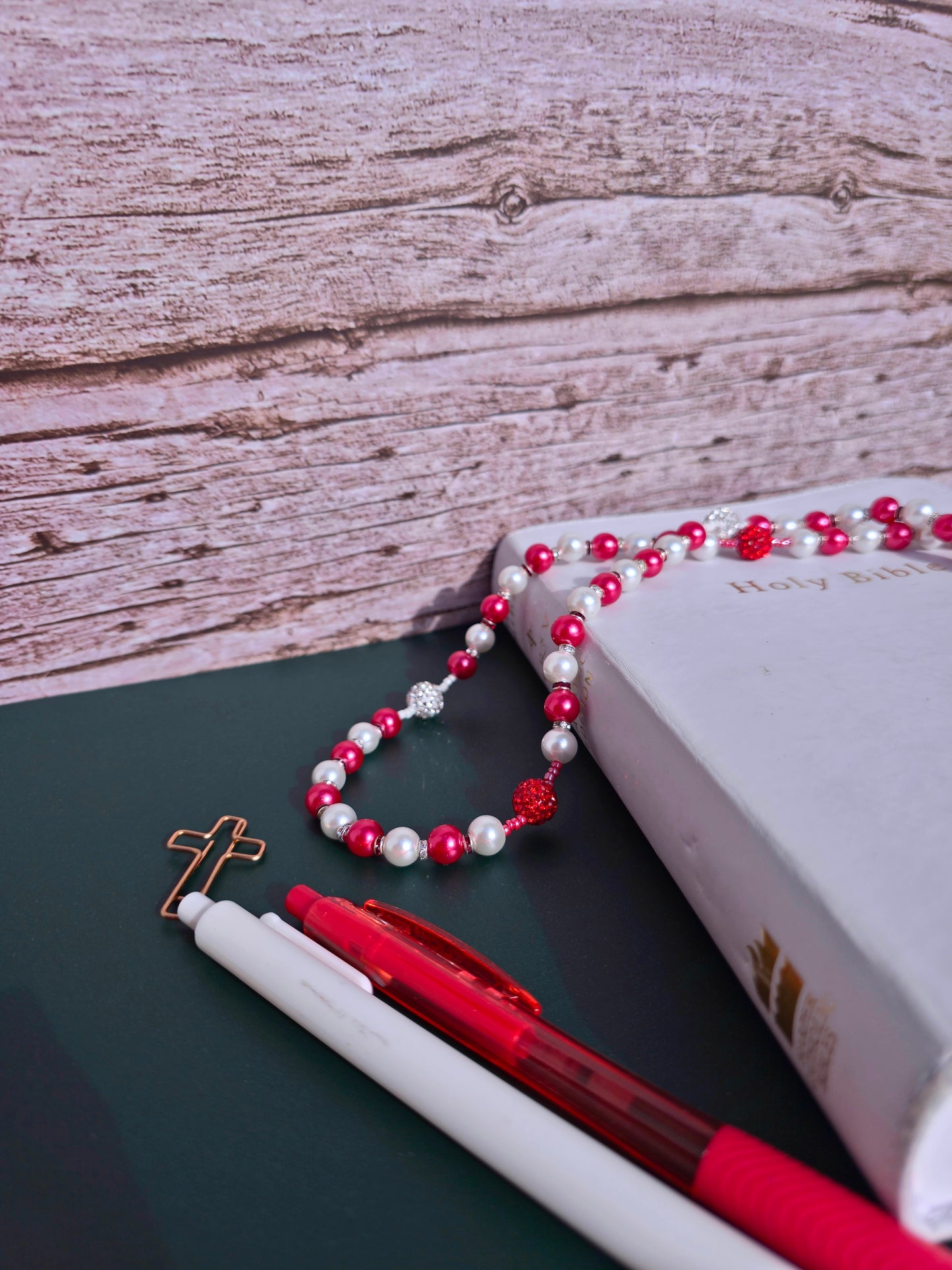 Candy Cane - Red and White pearl glass beads